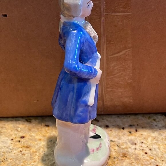 Vintage Japan Porcelain Victorian Figurine Man Blue Coat - Picture 3 of 7
